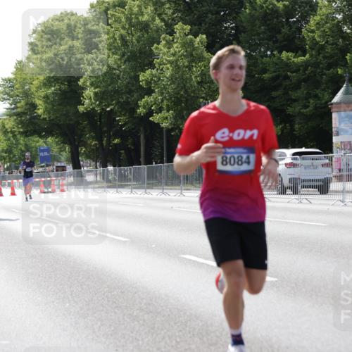 29.06.2025 - hella hamburg halbmarathon Jannik Wohlers http://msf.ph/oto/8197648 29.06.2025 09:47:13 Lombardsbrücke 1217, 2404, 2851, 5923, 8084, 8395, 9171, 10968, 11019, 11559, 12704, 12751, 13029, 13419, 14459, 16123, 17154, 18419, 18689 meine-sportfotos.de