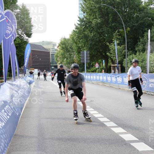 29.06.2025 - hella hamburg halbmarathon Strokosch-Dieckow http://msf.ph/oto/8197700 29.06.2025 09:44:18 Ziel 20495, 20496, 20535 meine-sportfotos.de