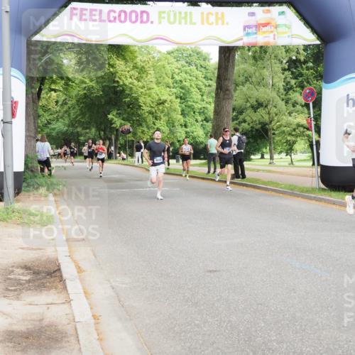 29.06.2025 - hella hamburg halbmarathon MichiJ http://msf.ph/oto/8197753 29.06.2025 10:21:05 Zwischen KM18-KM19 4698, 13617 meine-sportfotos.de