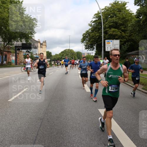 29.06.2025 - hella hamburg halbmarathon Yannick Fuchs http://msf.ph/oto/8197858 29.06.2025 10:44:29 20KM 1119, 1216, 1321, 1399, 1507, 1630, 2020, 2234, 3296, 3852, 3947, 4127, 4346, 4933, 5115, 5894, 6662, 6712, 6795, 7176, 7583, 7930, 7932, 8153, 8313, 8572, 8657, 8704, 9303, 10371, 10750, 11356, 11455, 11607, 12235, 12527, 12624, 13008, 13282, 13609, 13758, 13812, 14034, 14257, 15803, 15950, 16000, 16242, 16716, 16732, 16806, 16887, 17247, 17319, 17384, 18066, 18228, 18229, 18370, 18451, 18499, 18657, 18658, 18811, 18884 meine-sportfotos.de