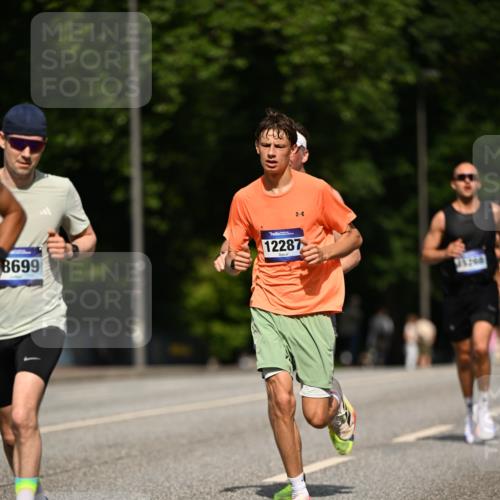 29.06.2025 - hella hamburg halbmarathon Dr. Thomas Lammeyer http://msf.ph/oto/8197928 29.06.2025 09:48:00 Kennedybrücke 1065, 2021, 2879, 3201, 3845, 4678, 5367, 6619, 7349, 8473, 8731, 10156, 10848 meine-sportfotos.de