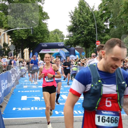 29.06.2025 - hella hamburg halbmarathon Zöllner http://msf.ph/oto/8197937 29.06.2025 10:46:19 Ziel 1569, 2048, 2590, 3056, 4949, 6388, 6691, 7450, 9497, 10796, 11094, 14200, 14262, 17190, 18118, 18797 meine-sportfotos.de