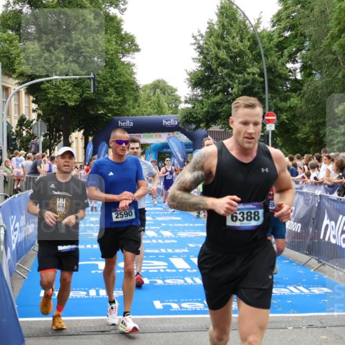 29.06.2025 - hella hamburg halbmarathon Zöllner http://msf.ph/oto/8198104 29.06.2025 10:46:22 Ziel 1569, 1600, 2048, 2590, 3056, 4949, 6388, 6691, 8142, 9497, 10796, 12171, 12651, 13698, 14200, 14262, 16127, 17190, 18118, 18211 meine-sportfotos.de
