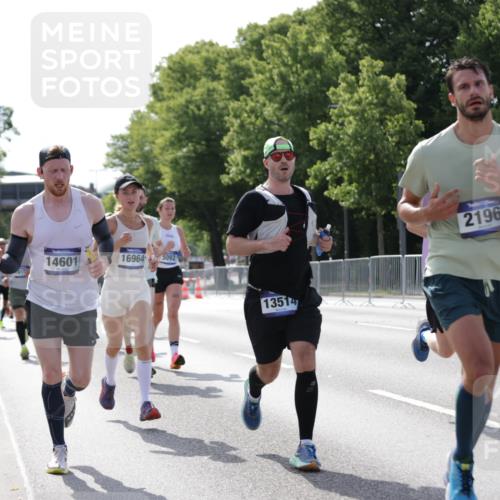 29.06.2025 - hella hamburg halbmarathon Jannik Wohlers http://msf.ph/oto/8198125 29.06.2025 09:47:22 Lombardsbrücke 1164, 1217, 2196, 2296, 2404, 2851, 5092, 5923, 8084, 8395, 8901, 9944, 10968, 11019, 11559, 12462, 12751, 13419, 13514, 13798, 14601, 14952, 15965, 16123, 16964, 17154, 17306, 18159, 18216, 18419, 18687, 18689 meine-sportfotos.de