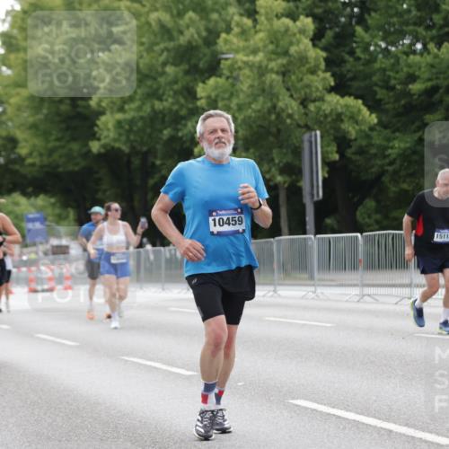 29.06.2025 - hella hamburg halbmarathon Jannik Wohlers http://msf.ph/oto/8198181 29.06.2025 10:25:01 Lombardsbrücke 1093, 1627, 2278, 3961, 3963, 5564, 5814, 6869, 8962, 9811, 9927, 10845, 10846, 11157, 11662, 13510, 13842, 14086, 15016, 15119, 15283, 16421, 16422 meine-sportfotos.de