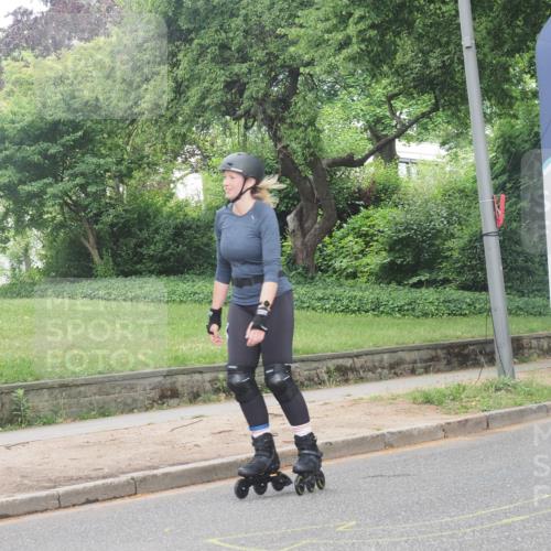 29.06.2025 - hella hamburg halbmarathon KatJ http://msf.ph/oto/8198237 29.06.2025 09:29:40 Zwischen KM18-KM19  meine-sportfotos.de