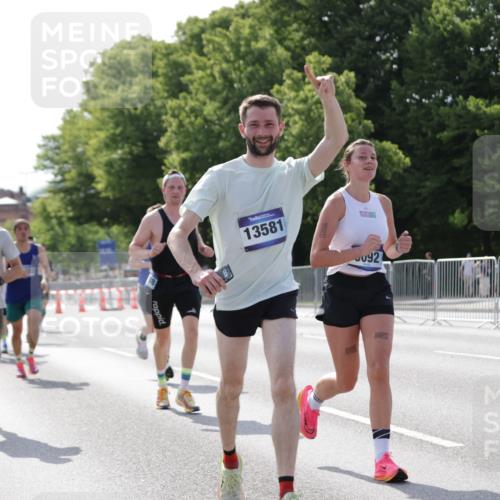 29.06.2025 - hella hamburg halbmarathon Jannik Wohlers http://msf.ph/oto/8198283 29.06.2025 09:47:24 Lombardsbrücke 1164, 2196, 2296, 5092, 5923, 8084, 8901, 9178, 9944, 10384, 10968, 11019, 11559, 12462, 12751, 12865, 13419, 13514, 13798, 14601, 14952, 15965, 16123, 16964, 17154, 17306, 18159, 18216, 18687, 18689 meine-sportfotos.de