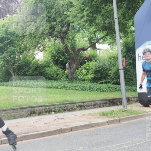 29.06.2025 - hella hamburg halbmarathon KatJ http://msf.ph/oto/8198343 29.06.2025 09:29:41 Zwischen KM18-KM19  meine-sportfotos.de