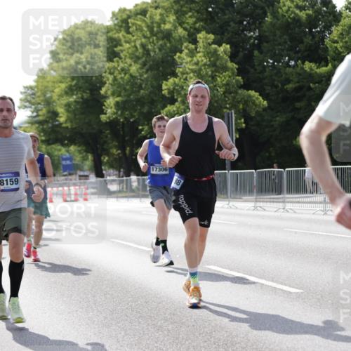 29.06.2025 - hella hamburg halbmarathon Jannik Wohlers http://msf.ph/oto/8198352 29.06.2025 09:47:25 Lombardsbrücke 1164, 2196, 2296, 4602, 5092, 8084, 8901, 9178, 9944, 10384, 10968, 11019, 11559, 11745, 12462, 12751, 12865, 13419, 13514, 13798, 14601, 14952, 15965, 16964, 17154, 17306, 18159, 18216, 18687, 18689, 18841 meine-sportfotos.de