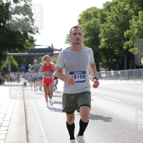 29.06.2025 - hella hamburg halbmarathon Jannik Wohlers http://msf.ph/oto/8198409 29.06.2025 09:47:25 Lombardsbrücke 1164, 2196, 2296, 4602, 5092, 8084, 8901, 9178, 9944, 10384, 10968, 11019, 11559, 11745, 12462, 12751, 12865, 13419, 13514, 13798, 14601, 14952, 15965, 16964, 17154, 17306, 18159, 18216, 18687, 18689, 18841 meine-sportfotos.de