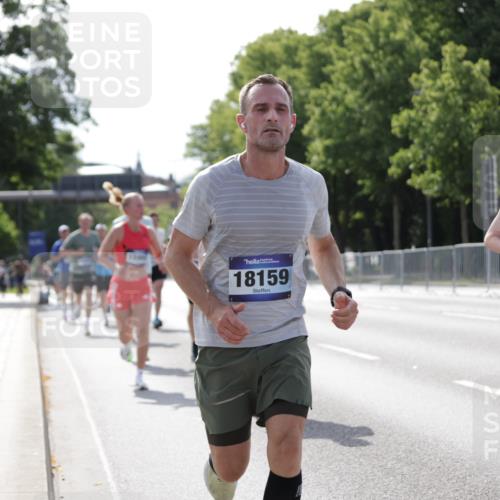 29.06.2025 - hella hamburg halbmarathon Jannik Wohlers http://msf.ph/oto/8198452 29.06.2025 09:47:26 Lombardsbrücke 1164, 1562, 2196, 2296, 4602, 5092, 8084, 8901, 9178, 9944, 10384, 10968, 11019, 11559, 11745, 12462, 12865, 13419, 13514, 13798, 14601, 14934, 14952, 15261, 15965, 16964, 17306, 18159, 18216, 18687, 18689, 18841 meine-sportfotos.de