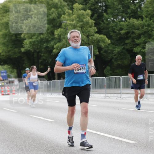 29.06.2025 - hella hamburg halbmarathon Jannik Wohlers http://msf.ph/oto/8198488 29.06.2025 10:25:01 Lombardsbrücke 1093, 1627, 2278, 3961, 3963, 5564, 5814, 6869, 8962, 9811, 9927, 10845, 10846, 11157, 11662, 13510, 13842, 14086, 15016, 15119, 15283, 16421, 16422 meine-sportfotos.de