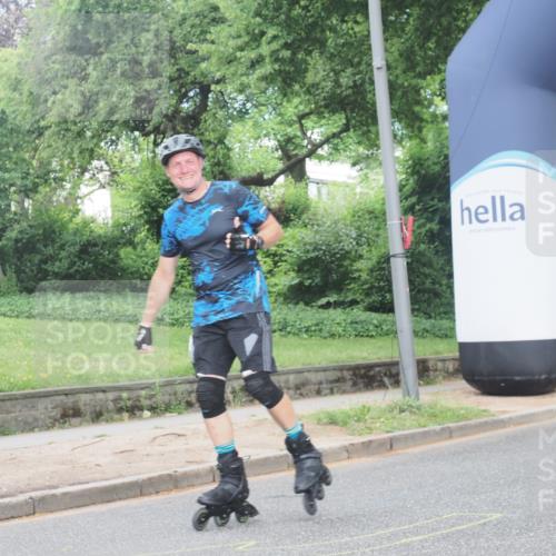 29.06.2025 - hella hamburg halbmarathon KatJ http://msf.ph/oto/8198532 29.06.2025 09:29:41 Zwischen KM18-KM19  meine-sportfotos.de