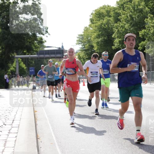 29.06.2025 - hella hamburg halbmarathon Jannik Wohlers http://msf.ph/oto/8198545 29.06.2025 09:47:26 Lombardsbrücke 1164, 1562, 2196, 2296, 4602, 5092, 8084, 8901, 9178, 9944, 10384, 10968, 11019, 11559, 11745, 12462, 12865, 13419, 13514, 13798, 14601, 14934, 14952, 15261, 15965, 16964, 17306, 18159, 18216, 18687, 18689, 18841 meine-sportfotos.de