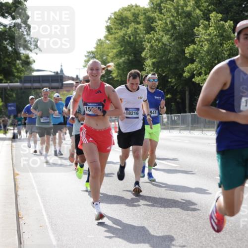29.06.2025 - hella hamburg halbmarathon Jannik Wohlers http://msf.ph/oto/8198600 29.06.2025 09:47:27 Lombardsbrücke 1164, 1562, 2196, 2296, 4602, 5092, 8084, 8901, 9178, 9944, 10384, 10968, 11019, 11559, 11745, 12462, 12865, 13419, 13514, 13798, 14601, 14934, 14952, 15261, 15965, 16964, 17306, 18159, 18216, 18687, 18689, 18841 meine-sportfotos.de