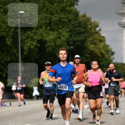 29.06.2025 - hella hamburg halbmarathon Dr. Thomas Lammeyer http://msf.ph/oto/8198613 29.06.2025 10:11:32 Kennedybrücke 1993, 4262, 5242, 5287, 5807, 5845, 5926, 6196, 6517, 6518, 6707, 6713, 6715, 6833, 7503, 8585, 9967, 10283, 10700, 10703, 11114, 11394 meine-sportfotos.de