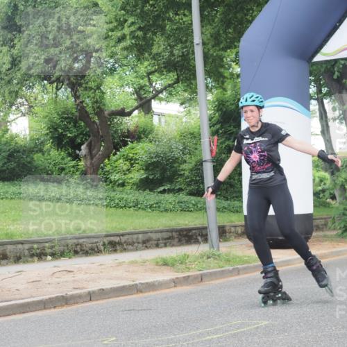 29.06.2025 - hella hamburg halbmarathon KatJ http://msf.ph/oto/8198636 29.06.2025 09:29:42 Zwischen KM18-KM19  meine-sportfotos.de