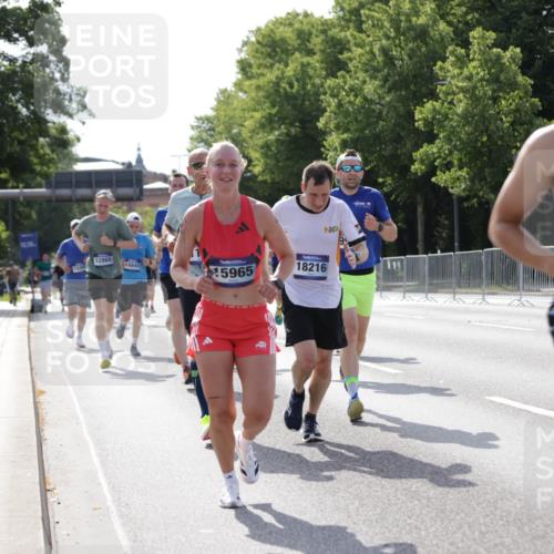 29.06.2025 - hella hamburg halbmarathon Jannik Wohlers http://msf.ph/oto/8198638 29.06.2025 09:47:27 Lombardsbrücke 1164, 1562, 2196, 2296, 4602, 5092, 8084, 8901, 9178, 9944, 10384, 10968, 11019, 11559, 11745, 12462, 12865, 13419, 13514, 13798, 14601, 14934, 14952, 15261, 15965, 16964, 17306, 18159, 18216, 18687, 18689, 18841 meine-sportfotos.de