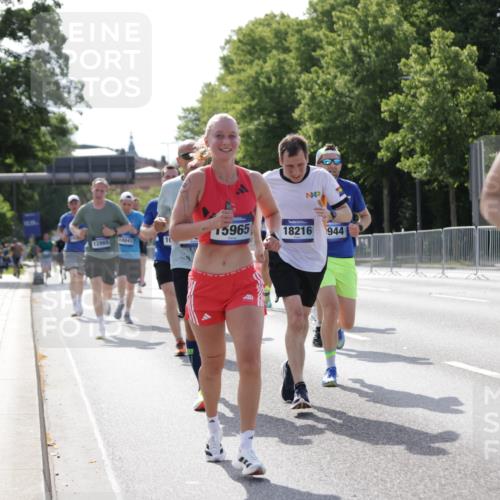 29.06.2025 - hella hamburg halbmarathon Jannik Wohlers http://msf.ph/oto/8198665 29.06.2025 09:47:27 Lombardsbrücke 1164, 1562, 2196, 2296, 4602, 5092, 8084, 8901, 9178, 9944, 10384, 10968, 11019, 11559, 11745, 12462, 12865, 13419, 13514, 13798, 14601, 14934, 14952, 15261, 15965, 16964, 17306, 18159, 18216, 18687, 18689, 18841 meine-sportfotos.de