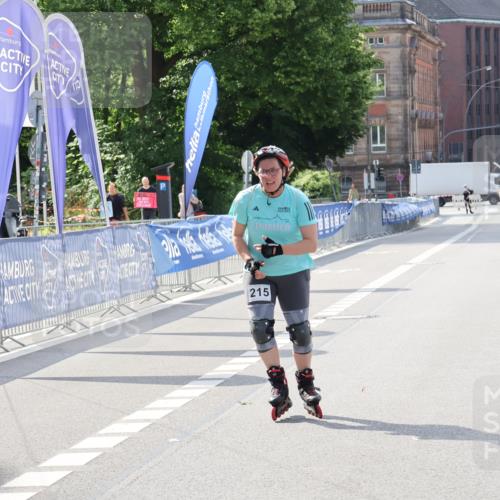 29.06.2025 - hella hamburg halbmarathon Strokosch-Dieckow http://msf.ph/oto/8198728 29.06.2025 09:44:53 Ziel 20215 meine-sportfotos.de