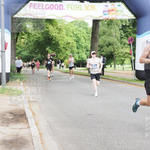 29.06.2025 - hella hamburg halbmarathon MichiJ http://msf.ph/oto/8198788 29.06.2025 10:21:15 Zwischen KM18-KM19 3955, 4129, 5187, 5746 meine-sportfotos.de