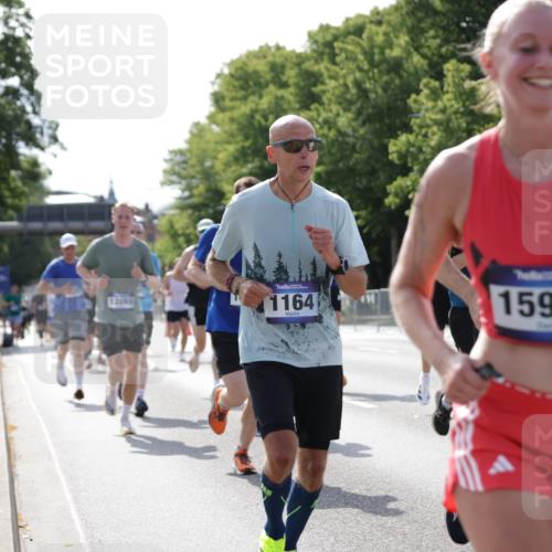 29.06.2025 - hella hamburg halbmarathon Jannik Wohlers http://msf.ph/oto/8198873 29.06.2025 09:47:29 Lombardsbrücke 1164, 1562, 2196, 2296, 4602, 5092, 8901, 9178, 9944, 10384, 10968, 11745, 12462, 12865, 13514, 13798, 13854, 14387, 14601, 14934, 14952, 15261, 15965, 16964, 17306, 18159, 18216, 18573, 18687, 18689, 18841 meine-sportfotos.de