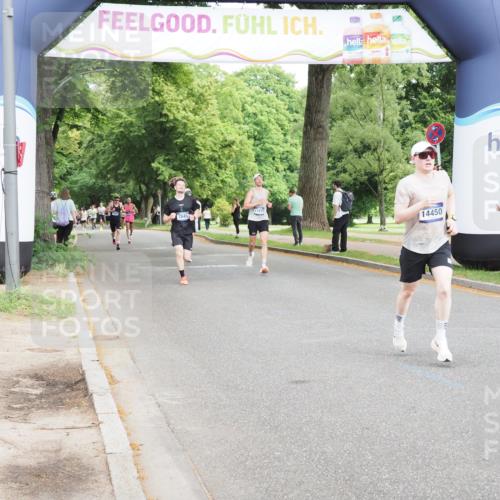 29.06.2025 - hella hamburg halbmarathon MichiJ http://msf.ph/oto/8198992 29.06.2025 10:21:16 Zwischen KM18-KM19 3955, 4129, 5187, 11877, 14450 meine-sportfotos.de