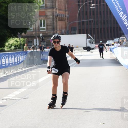 29.06.2025 - hella hamburg halbmarathon Strokosch-Dieckow http://msf.ph/oto/8199024 29.06.2025 09:45:04 Ziel 20199 meine-sportfotos.de
