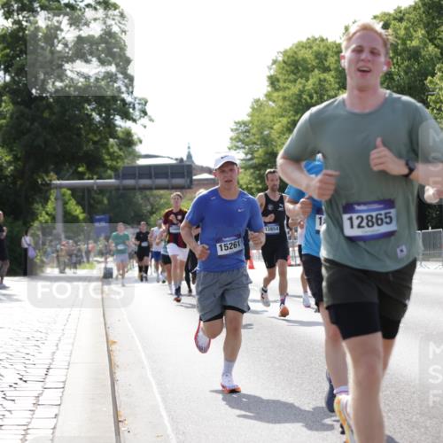 29.06.2025 - hella hamburg halbmarathon Jannik Wohlers http://msf.ph/oto/8199199 29.06.2025 09:47:31 Lombardsbrücke 1164, 1562, 2196, 2296, 4602, 5092, 6990, 8362, 8901, 9178, 9944, 10384, 10900, 10968, 11745, 12290, 12462, 12865, 13514, 13798, 13854, 14387, 14601, 14934, 14952, 15261, 15415, 15965, 16964, 17306, 18159, 18216, 18573, 18687, 18689, 18841 meine-sportfotos.de
