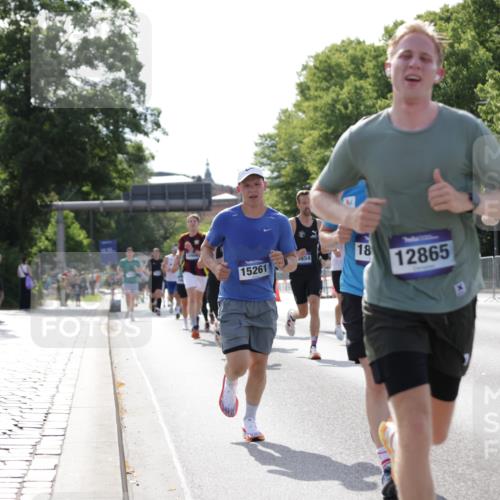 29.06.2025 - hella hamburg halbmarathon Jannik Wohlers http://msf.ph/oto/8199210 29.06.2025 09:47:31 Lombardsbrücke 1164, 1562, 2196, 2296, 4602, 5092, 6990, 8362, 8901, 9178, 9944, 10384, 10900, 10968, 11745, 12290, 12462, 12865, 13514, 13798, 13854, 14387, 14601, 14934, 14952, 15261, 15415, 15965, 16964, 17306, 18159, 18216, 18573, 18687, 18689, 18841 meine-sportfotos.de