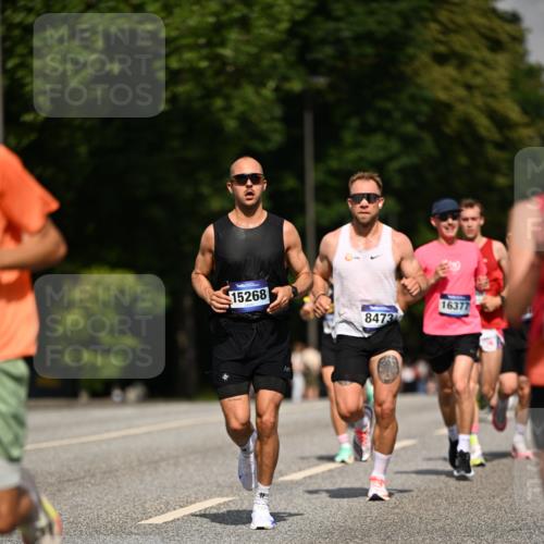 29.06.2025 - hella hamburg halbmarathon Dr. Thomas Lammeyer http://msf.ph/oto/8199212 29.06.2025 09:48:02 Kennedybrücke 2021, 2879, 3201, 3845, 4678, 5367, 6619, 7349, 8473, 8731, 10156, 10848 meine-sportfotos.de