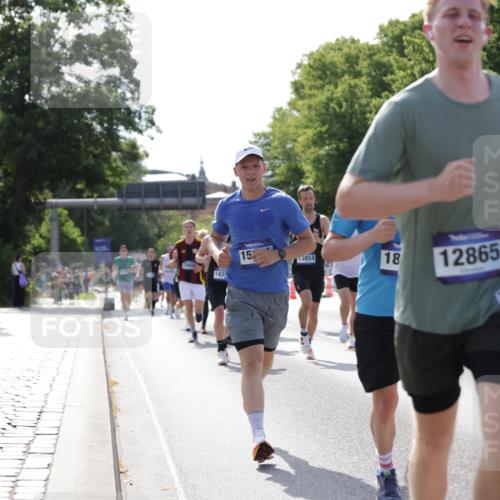 29.06.2025 - hella hamburg halbmarathon Jannik Wohlers http://msf.ph/oto/8199250 29.06.2025 09:47:31 Lombardsbrücke 1164, 1562, 2196, 2296, 4602, 5092, 6990, 8362, 8901, 9178, 9944, 10384, 10900, 10968, 11745, 12290, 12462, 12865, 13514, 13798, 13854, 14387, 14601, 14934, 14952, 15261, 15415, 15965, 16964, 17306, 18159, 18216, 18573, 18687, 18689, 18841 meine-sportfotos.de