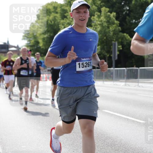 29.06.2025 - hella hamburg halbmarathon Jannik Wohlers http://msf.ph/oto/8199279 29.06.2025 09:47:32 Lombardsbrücke 1164, 1562, 2196, 2296, 4602, 5092, 6990, 8362, 8901, 9178, 9944, 10384, 10900, 10968, 11745, 12290, 12462, 12865, 13514, 13798, 13854, 14387, 14601, 14934, 14952, 15261, 15415, 15965, 16964, 17306, 18159, 18216, 18573, 18687, 18689, 18841 meine-sportfotos.de