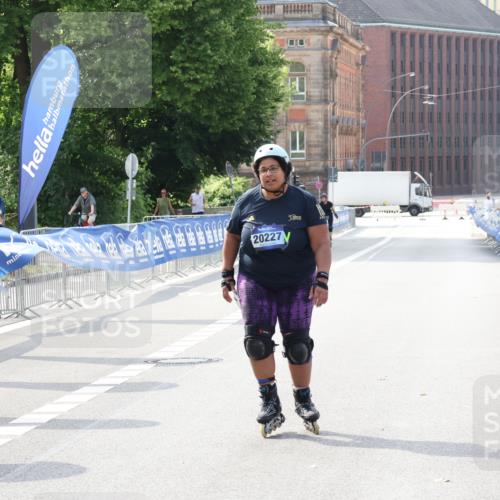 29.06.2025 - hella hamburg halbmarathon Strokosch-Dieckow http://msf.ph/oto/8199365 29.06.2025 09:45:28 Ziel 20227, 20532 meine-sportfotos.de