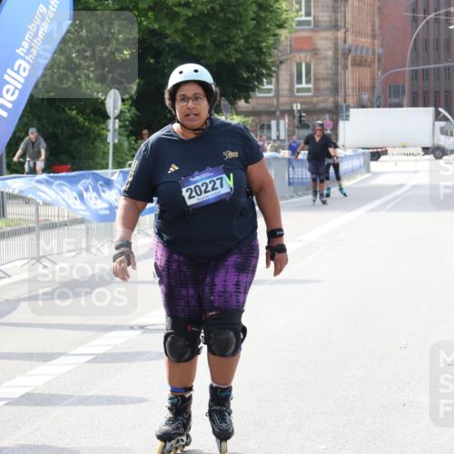 29.06.2025 - hella hamburg halbmarathon Strokosch-Dieckow http://msf.ph/oto/8199388 29.06.2025 09:45:28 Ziel 20227, 20532 meine-sportfotos.de