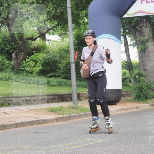 29.06.2025 - hella hamburg halbmarathon KatJ http://msf.ph/oto/8199407 29.06.2025 09:29:47 Zwischen KM18-KM19  meine-sportfotos.de