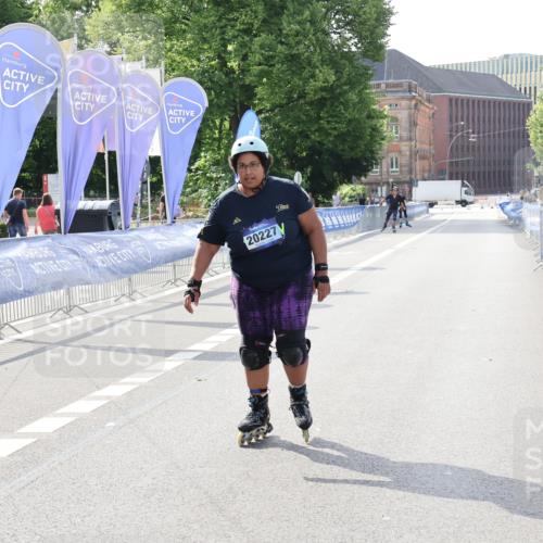 29.06.2025 - hella hamburg halbmarathon Strokosch-Dieckow http://msf.ph/oto/8199423 29.06.2025 09:45:30 Ziel 20227, 20532 meine-sportfotos.de