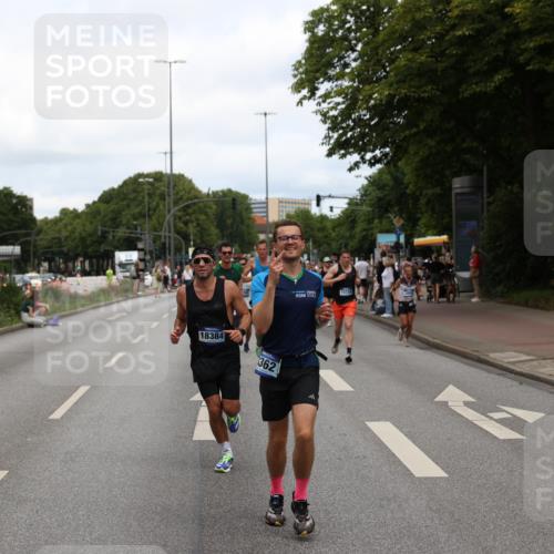 29.06.2025 - hella hamburg halbmarathon Yannick Fuchs http://msf.ph/oto/8199436 29.06.2025 10:31:50 20KM 1290, 1411, 2196, 2767, 4860, 4865, 5003, 5092, 5307, 6123, 6458, 6529, 7310, 7482, 8362, 9178, 9296, 9914, 10190, 10451, 10680, 10738, 13141, 13854, 13972, 14387, 14459, 14691, 14934, 15178, 15261, 15410, 15939, 16523, 16992, 17024, 17125, 17137, 17658, 17723, 18159, 18384, 18824 meine-sportfotos.de