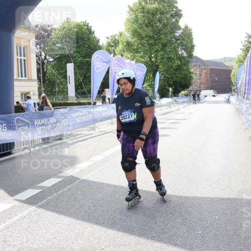29.06.2025 - hella hamburg halbmarathon Strokosch-Dieckow http://msf.ph/oto/8199438 29.06.2025 09:45:31 Ziel 20227, 20532 meine-sportfotos.de