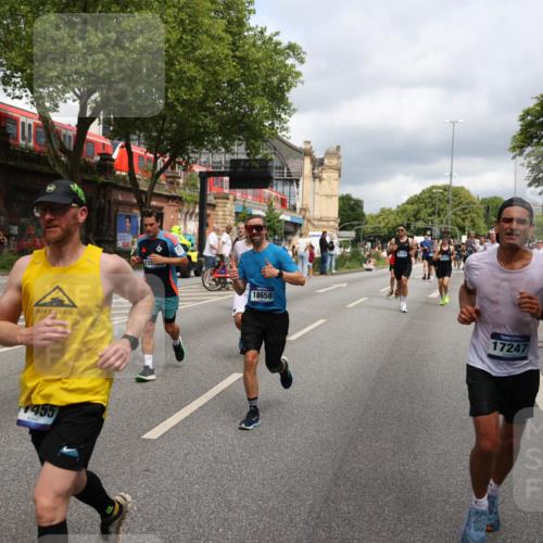 29.06.2025 - hella hamburg halbmarathon Yannick Fuchs http://msf.ph/oto/8199446 29.06.2025 10:44:39 20KM 1119, 1399, 1461, 1466, 1507, 1630, 1750, 1817, 2207, 3654, 4127, 4346, 5115, 6027, 6662, 6712, 6795, 7052, 7176, 7397, 7583, 7930, 7932, 8313, 8572, 8657, 8704, 8819, 9057, 10371, 10750, 11356, 11455, 11607, 12527, 12624, 13008, 13609, 13687, 13701, 13812, 13875, 14034, 14257, 14626, 15362, 15395, 15803, 15950, 16716, 16806, 17179, 17221, 17247, 17384, 18066, 18370, 18394, 18657, 18658, 18811 meine-sportfotos.de