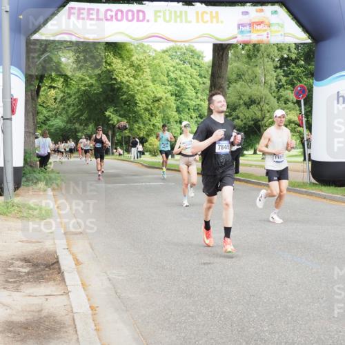 29.06.2025 - hella hamburg halbmarathon MichiJ http://msf.ph/oto/8199448 29.06.2025 10:21:18 Zwischen KM18-KM19 3955, 5187, 7845, 11877, 14450 meine-sportfotos.de