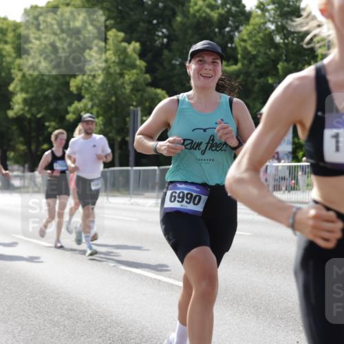29.06.2025 - hella hamburg halbmarathon Jannik Wohlers http://msf.ph/oto/8199496 29.06.2025 09:47:38 Lombardsbrücke 1164, 1385, 1562, 1743, 2714, 4602, 5091, 5092, 5315, 6684, 6990, 8362, 9178, 9944, 10384, 10900, 11202, 11227, 11620, 11745, 12290, 12865, 13798, 13854, 14387, 14934, 14952, 15015, 15261, 15415, 15701, 15965, 16158, 17024, 17306, 18159, 18216, 18573, 18584, 18841 meine-sportfotos.de