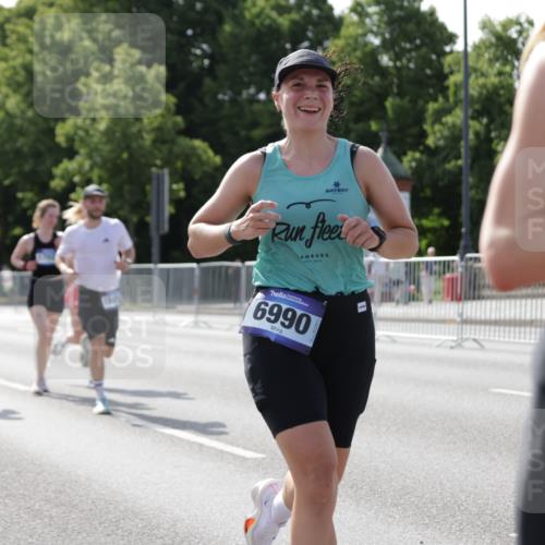 29.06.2025 - hella hamburg halbmarathon Jannik Wohlers http://msf.ph/oto/8199514 29.06.2025 09:47:38 Lombardsbrücke 1164, 1385, 1562, 1743, 2714, 4602, 5091, 5092, 5315, 6684, 6990, 8362, 9178, 9944, 10384, 10900, 11202, 11227, 11620, 11745, 12290, 12865, 13798, 13854, 14387, 14934, 14952, 15015, 15261, 15415, 15701, 15965, 16158, 17024, 17306, 18159, 18216, 18573, 18584, 18841 meine-sportfotos.de
