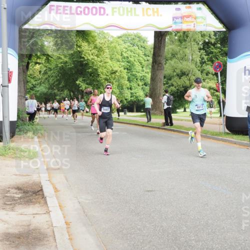 29.06.2025 - hella hamburg halbmarathon MichiJ http://msf.ph/oto/8199599 29.06.2025 10:21:21 Zwischen KM18-KM19 3955, 4812, 7845, 11877, 14450, 16065 meine-sportfotos.de