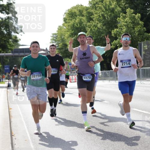 29.06.2025 - hella hamburg halbmarathon Jannik Wohlers http://msf.ph/oto/8199638 29.06.2025 09:47:39 Lombardsbrücke 1164, 1385, 1562, 1743, 2714, 3959, 4602, 5091, 5092, 5315, 6684, 6990, 8362, 9178, 9944, 10384, 10900, 11202, 11227, 11620, 11745, 12290, 12865, 13798, 13854, 14387, 14908, 14934, 14952, 15015, 15261, 15415, 15701, 15965, 16158, 17024, 17306, 18159, 18216, 18573, 18584, 18841 meine-sportfotos.de