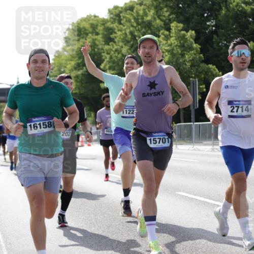 29.06.2025 - hella hamburg halbmarathon Jannik Wohlers http://msf.ph/oto/8199700 29.06.2025 09:47:40 Lombardsbrücke 1164, 1385, 1562, 1743, 2714, 3959, 4602, 5091, 5315, 6684, 6829, 6990, 8362, 9178, 9944, 10384, 10900, 11202, 11227, 11620, 11745, 12290, 12865, 13595, 13798, 13854, 14387, 14908, 14934, 14952, 15015, 15261, 15415, 15701, 15965, 16158, 17024, 17217, 17306, 18103, 18159, 18216, 18573, 18584, 18841 meine-sportfotos.de