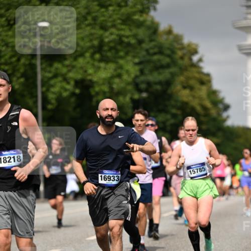29.06.2025 - hella hamburg halbmarathon Dr. Thomas Lammeyer http://msf.ph/oto/8199711 29.06.2025 10:11:37 Kennedybrücke 1893, 1993, 2136, 3929, 4262, 5242, 5845, 5899, 5926, 6196, 6517, 6518, 6707, 6713, 6715, 6833, 7503, 7760, 8585, 9967, 10283, 10700, 10703, 11114 meine-sportfotos.de