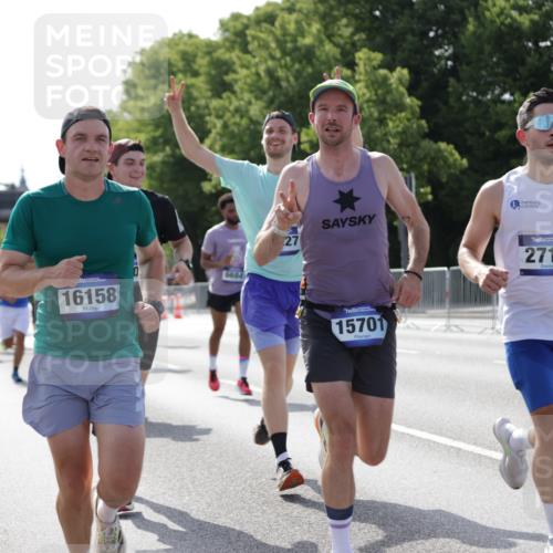 29.06.2025 - hella hamburg halbmarathon Jannik Wohlers http://msf.ph/oto/8199735 29.06.2025 09:47:40 Lombardsbrücke 1164, 1385, 1562, 1743, 2714, 3959, 4602, 5091, 5315, 6684, 6829, 6990, 8362, 9178, 9944, 10384, 10900, 11202, 11227, 11620, 11745, 12290, 12865, 13595, 13798, 13854, 14387, 14908, 14934, 14952, 15015, 15261, 15415, 15701, 15965, 16158, 17024, 17217, 17306, 18103, 18159, 18216, 18573, 18584, 18841 meine-sportfotos.de