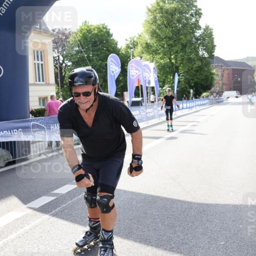 29.06.2025 - hella hamburg halbmarathon Strokosch-Dieckow http://msf.ph/oto/8199766 29.06.2025 09:45:43 Ziel 20078, 20268 meine-sportfotos.de