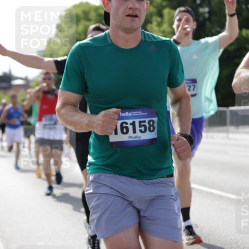 29.06.2025 - hella hamburg halbmarathon Jannik Wohlers http://msf.ph/oto/8199823 29.06.2025 09:47:41 Lombardsbrücke 1164, 1385, 1562, 1743, 2714, 3959, 4602, 4860, 5091, 5315, 6684, 6829, 6990, 8362, 9178, 9944, 10384, 10900, 11202, 11227, 11620, 11745, 12290, 12514, 12865, 13595, 13854, 14387, 14908, 14934, 14952, 15015, 15261, 15415, 15701, 15965, 16158, 17024, 17217, 17306, 18103, 18216, 18573, 18584, 18679, 18841 meine-sportfotos.de